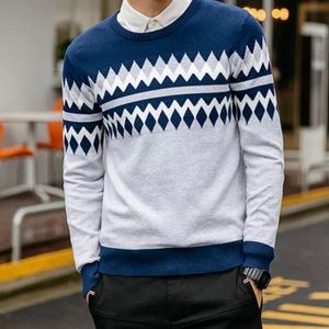 Men’s knit sweater